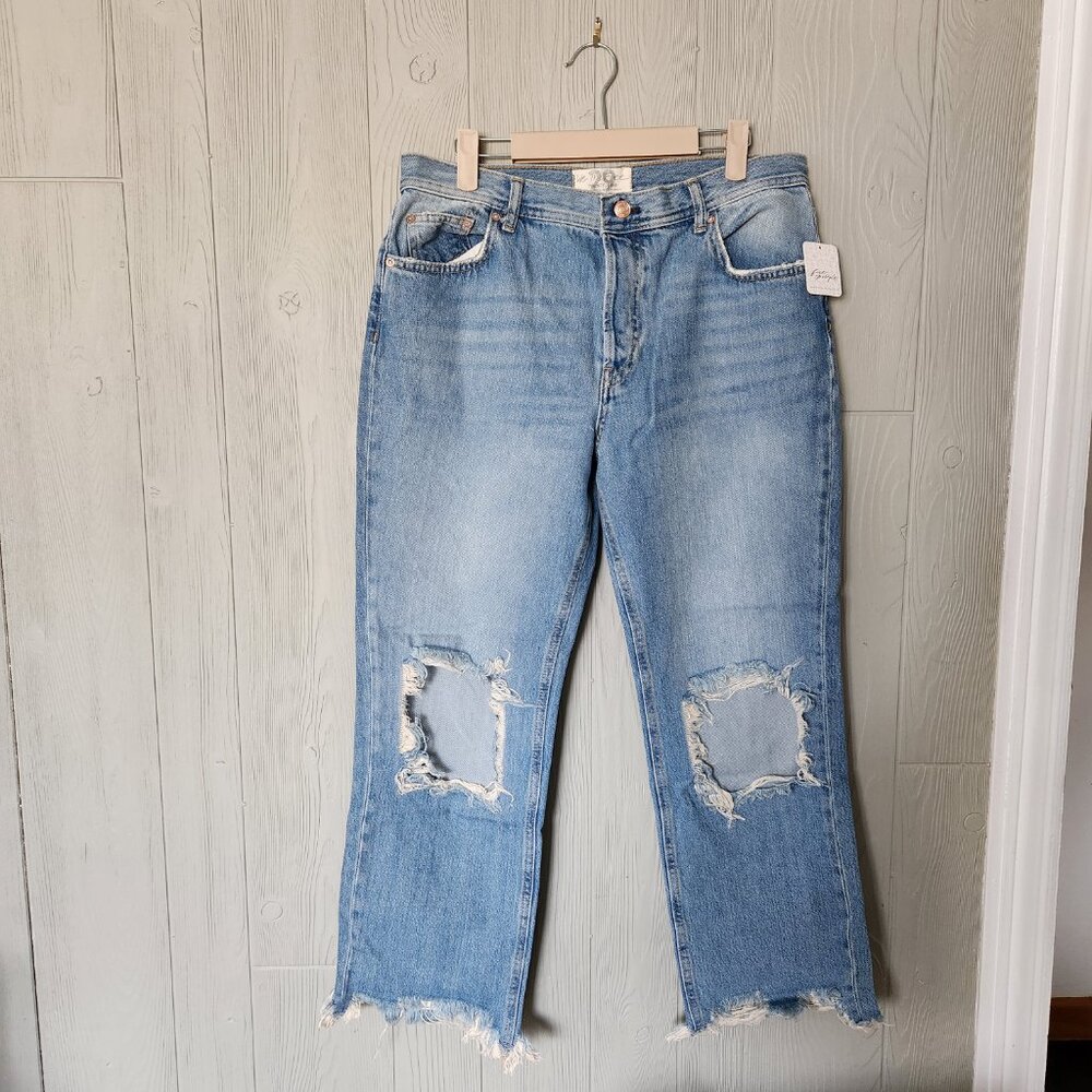 Free People Maggie Mid-Rise Straight Light Stone Wash Size 29 NWT